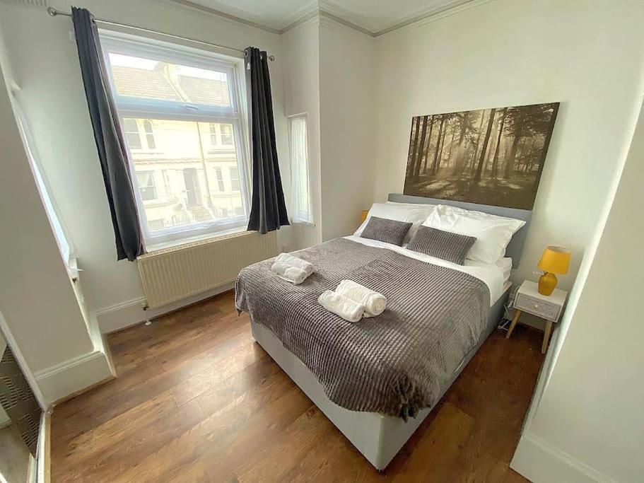 Evo Green Gravesend 2 Bed Apartment - 2 Mins Stn Town Centre Bagian luar foto