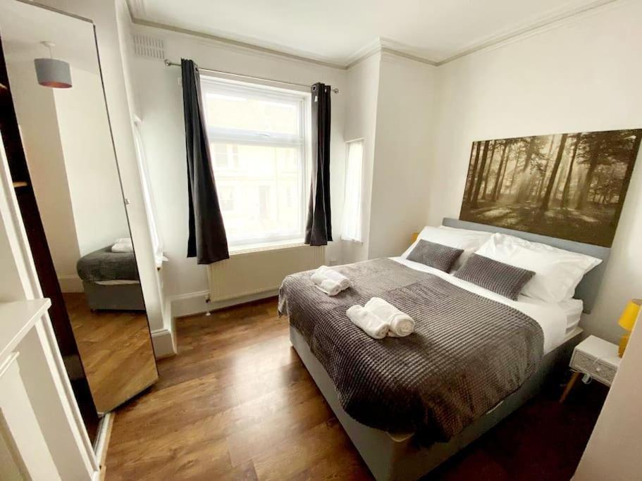 Evo Green Gravesend 2 Bed Apartment - 2 Mins Stn Town Centre Bagian luar foto